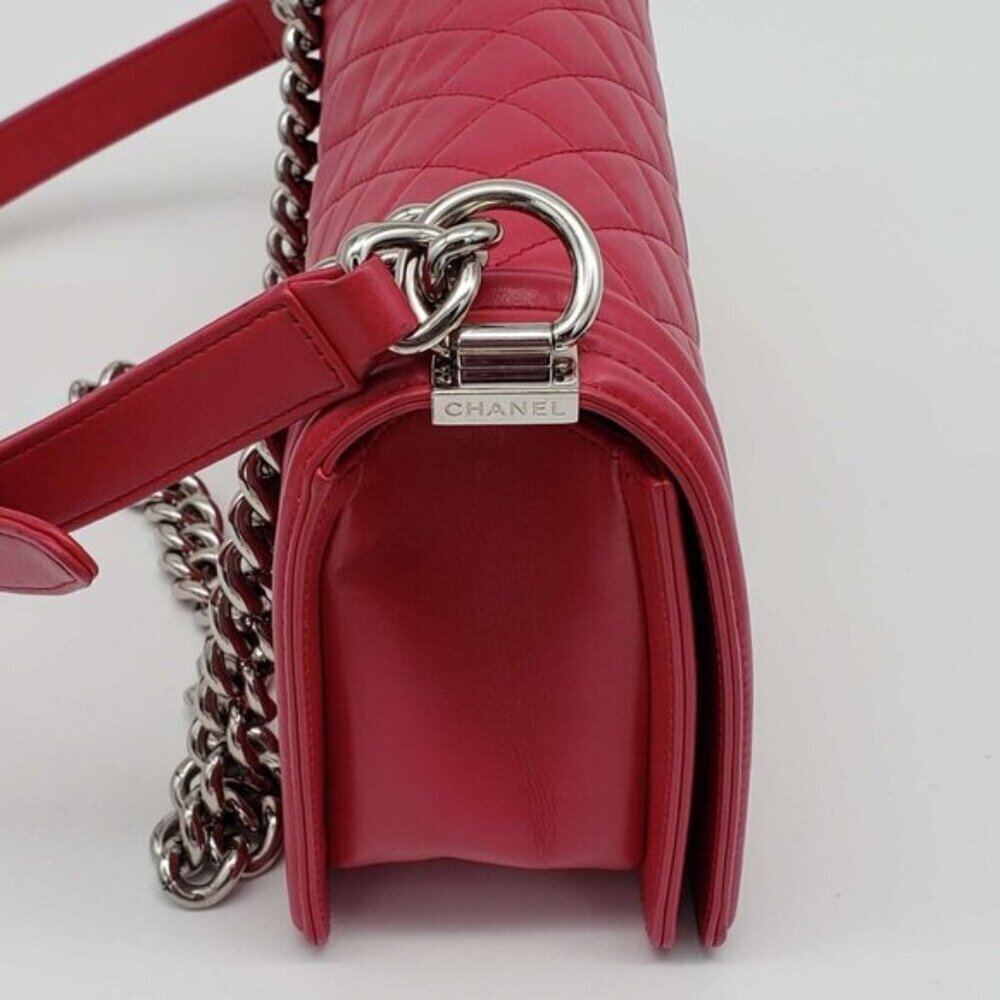 Authentic Chanel Boy Bag Red Quilted Leather Medium Flap Silver Chain CC Logo - Picture 5 of 16